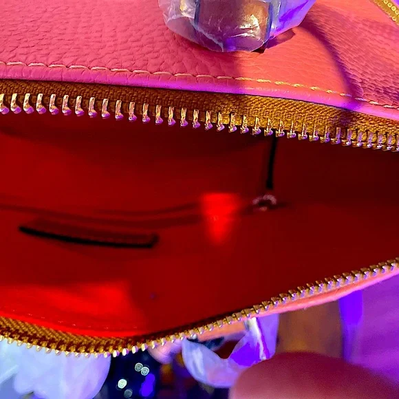 NWT Dooney & Bourke Barbie Pink Leather Bag - Picture 6 of 12